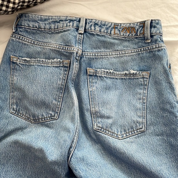 Zara high waisted multi-button jeans - Picture 8 of 8